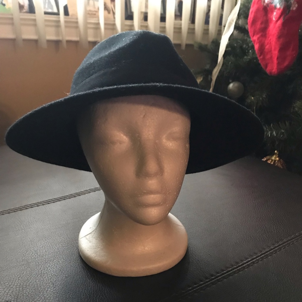 Wool hat